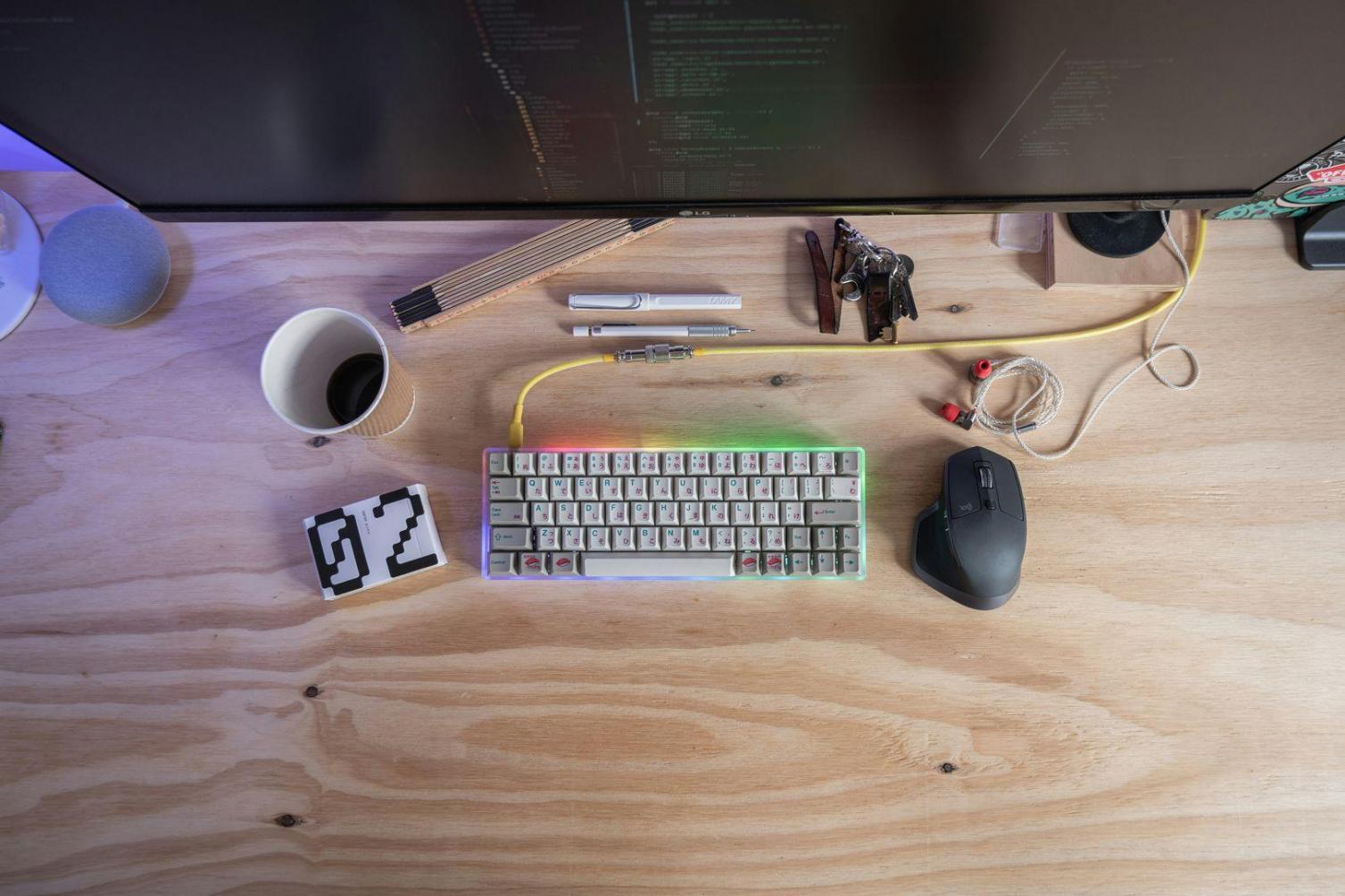 Équipe tivaronexis travaillant sur des stratégies créatives